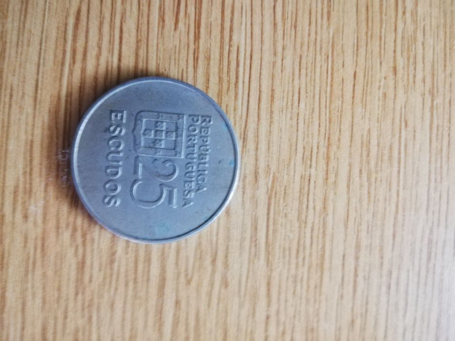 Moeda 25 escudos 1985