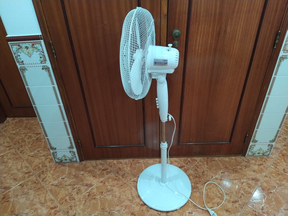 Ventoinha ventilador de pé alto ar condicionado casa quarto apartamento vivenda escritório gabinete carro cozinha.