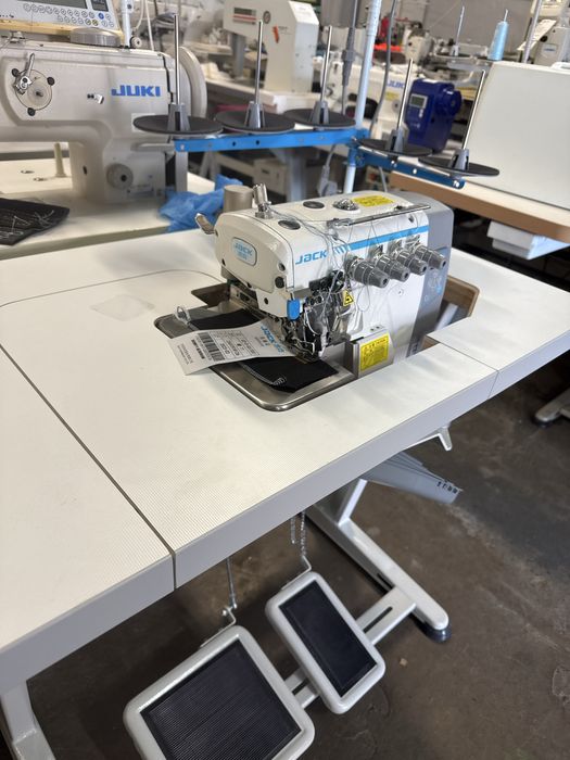 Overlock Jack C2-4 automat Nowy 4-nitkowy jak Juki
