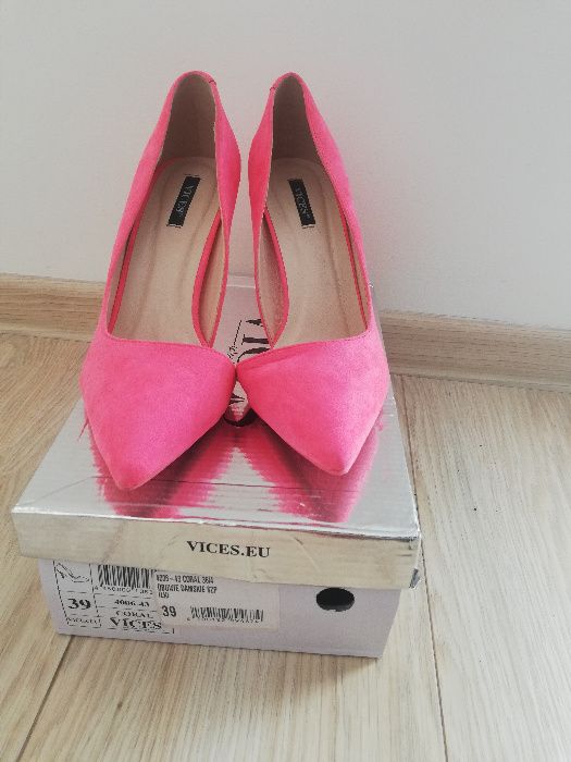 Szpilki_neonowy róż_39