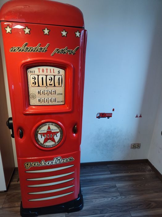 Szafa z biurkiem dziecięca czerwona stan dobry