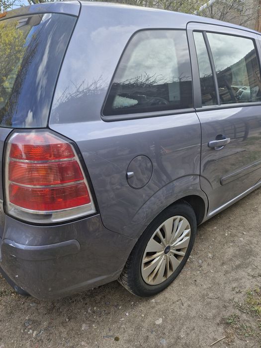 Opel zafira 2008r.1,9