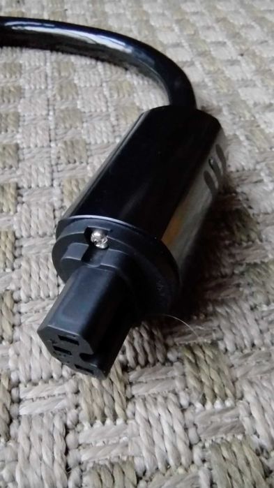 Kabel zasilający audio hi-end Viborg VP1008 0,5 m.