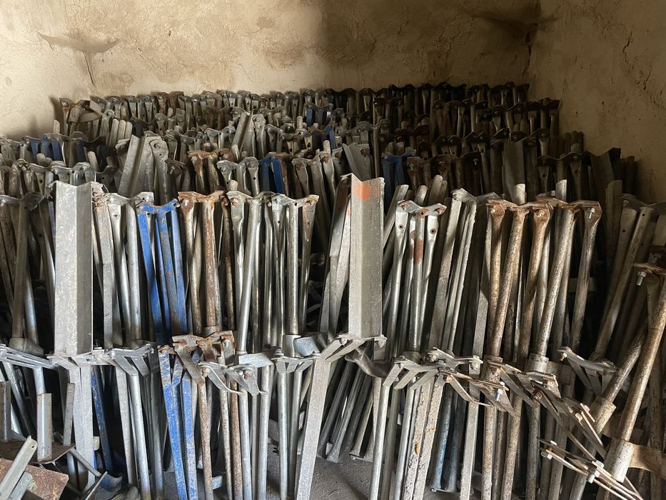 Od 20 gr Stemple metalowe wynajem,szalunki stropowe,doki,korony,trojno