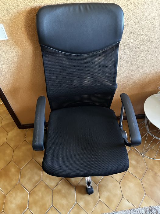 Cadeira Executivo Staples
