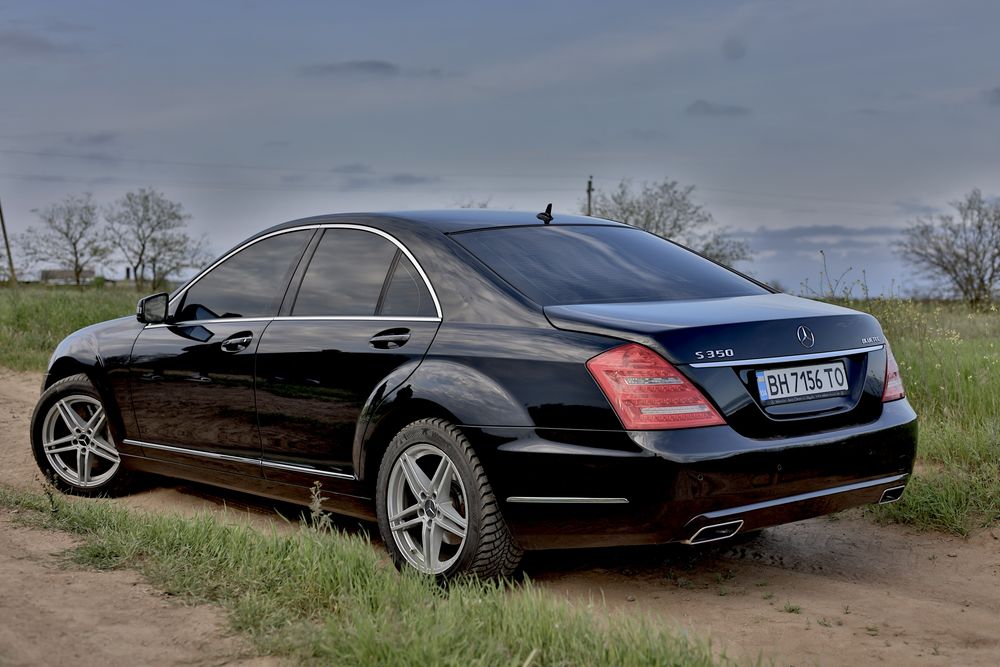 Mersedes-Benz w221