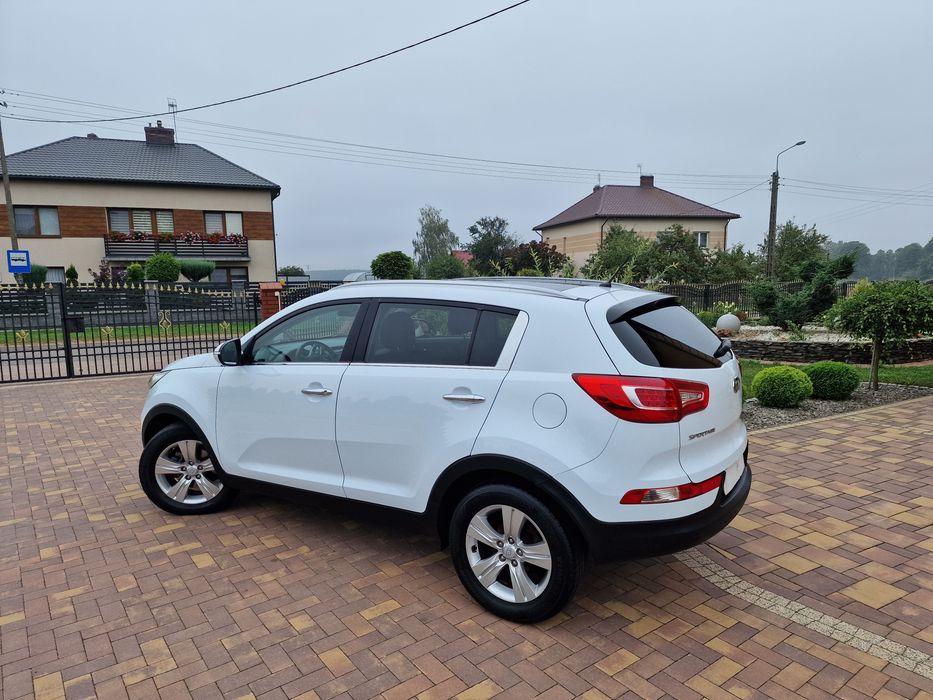 1.7Crdi*116Km*Bezwypadkowa*Ledy*Relingi*Kamera*Panorama*Serwisowana*