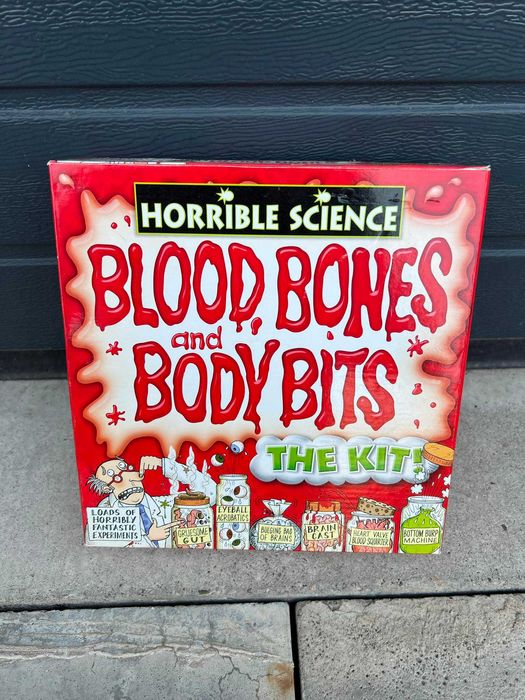 Zestaw eksperymentalny dla dzieci Blood Bones and Body Bits / ANG
