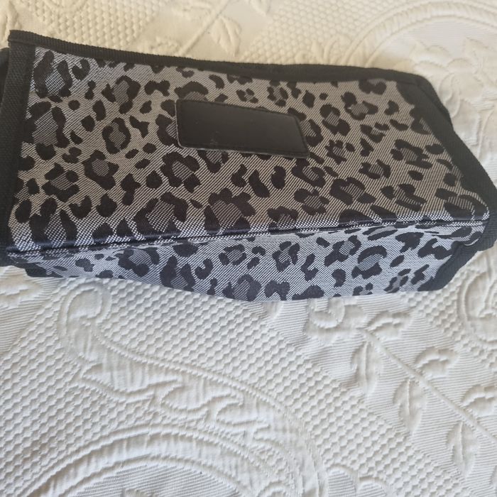 Conjunto de mochila e bolsa64287779667331124