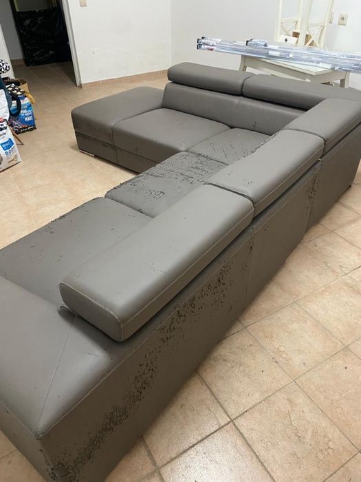 Sofá com chaise longue