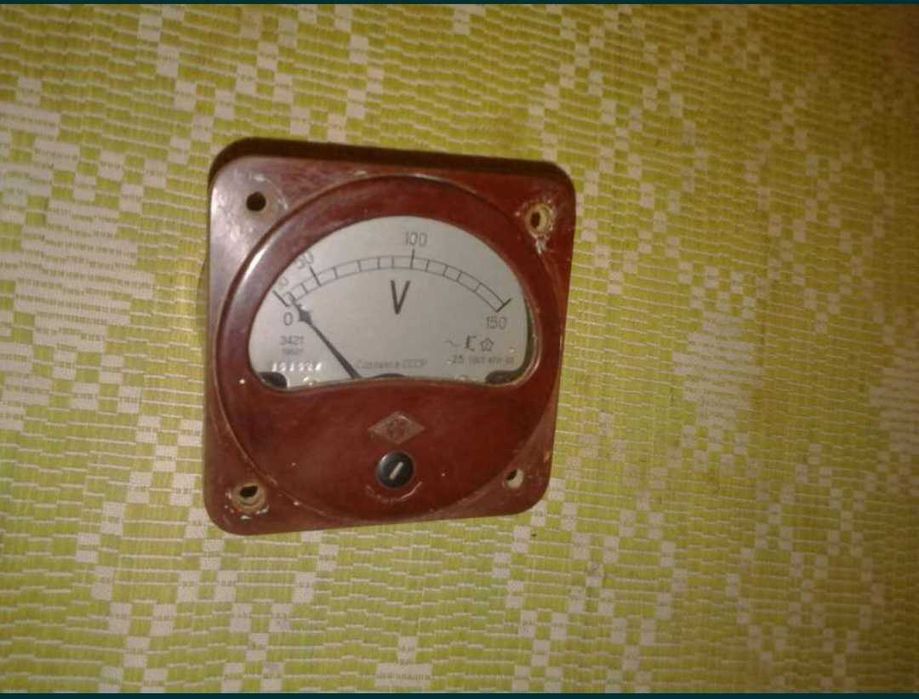 Вольтметр робочий