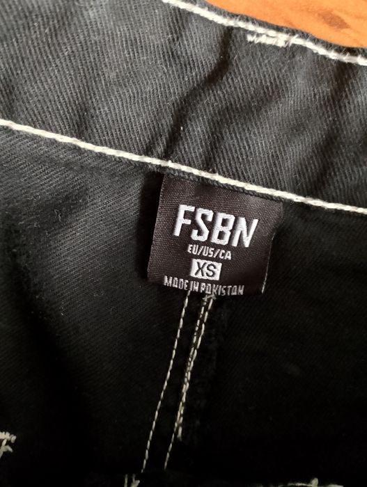 Czarne szerokie spodnie bojówki cargo swag skater drip affliction vintage y2k  XS