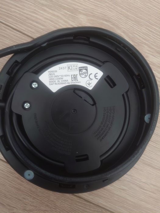 Електрочайник Philips hd9339 Не робочий