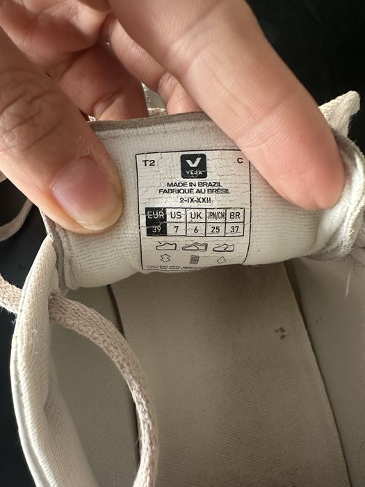 Vendo ténis Veja usados