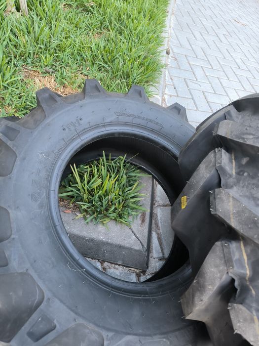Pneus Novos  Tiron 9.5-16