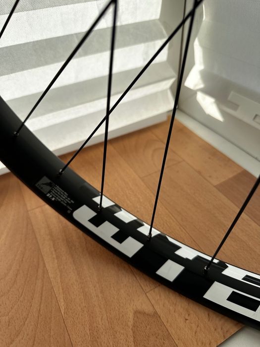 MTB Колесо Rear 27.5'’ - Втулка SRAM MTH746s / Обод WTB ST i40