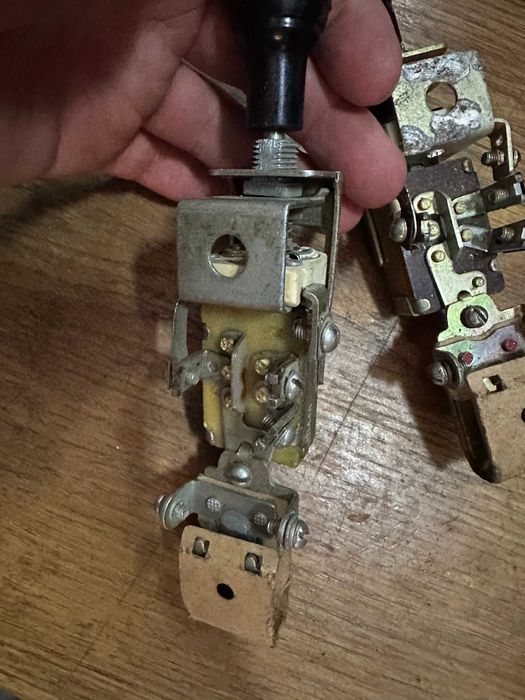 Новый центральный переключатель света