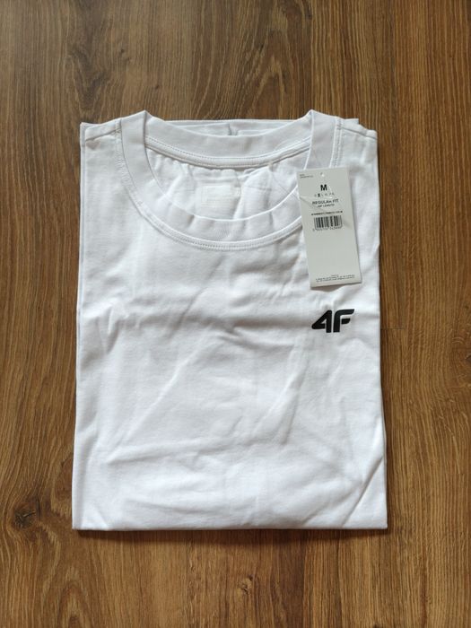 Longsleeve męski biały rozmiar M z małym czarnym logo 998
