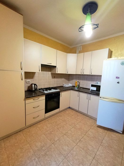 Оренда 1кімнатної Озерна Лісогринівецька