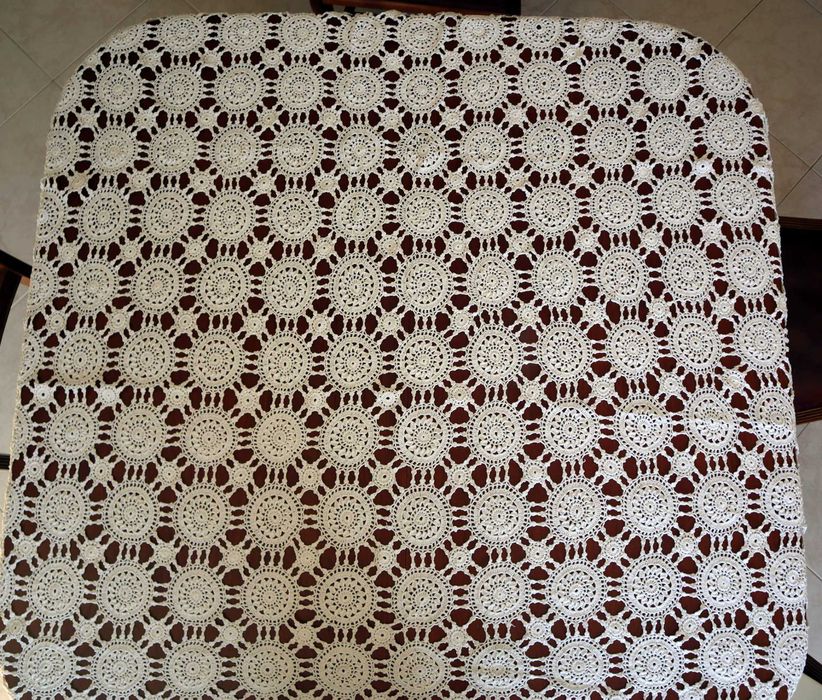 Toalha de mesa em renda (vintage)