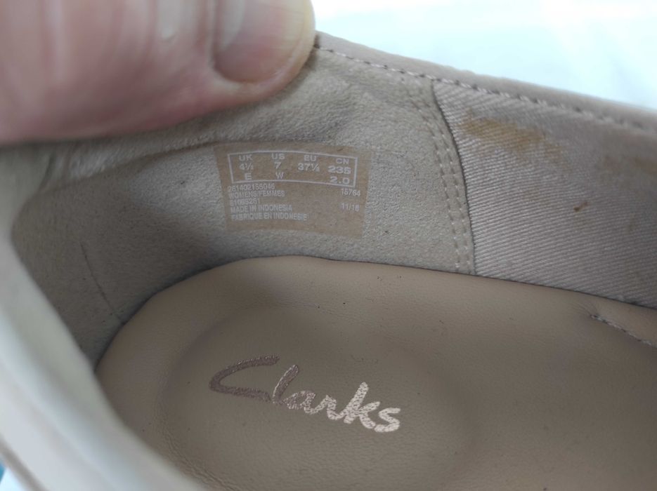 Брендовие кожанние туфли Clarks р.37
