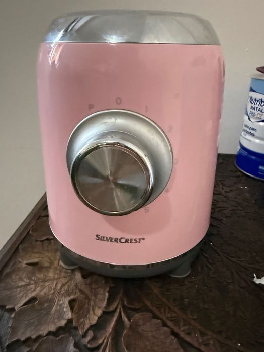 Blender machine without jug