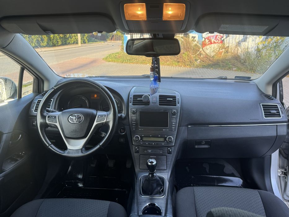 Toyota avensis 2.2 D4D super stan