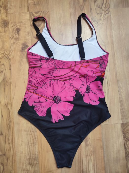 Strój kąpielowy jednoczęściowy