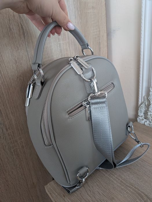 Гарні Жіночі рюкзаки