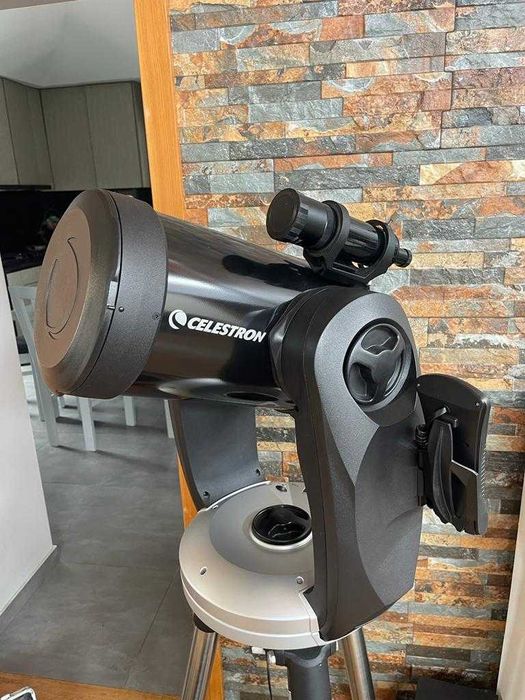 Telescópio Celestron CPC 800 XLT