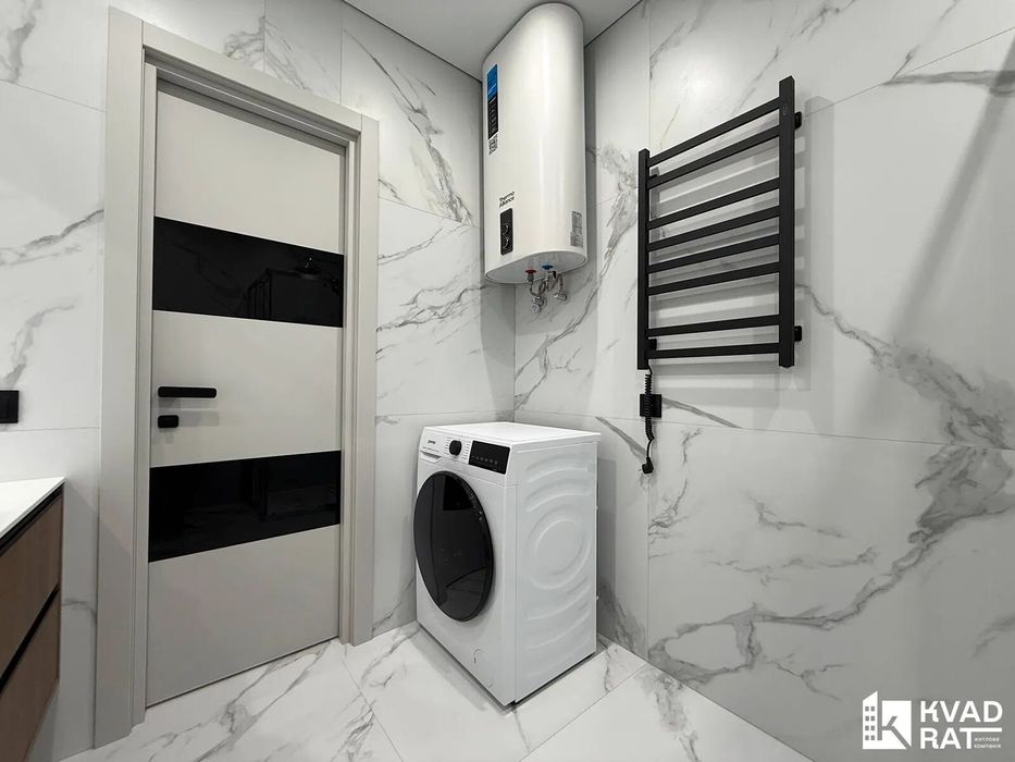 Квартира першої здачі в самрму центрі  1.5 кім