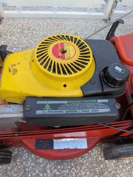 Cortador de Relva a Gasolina Outils WOLF – A Funcionar