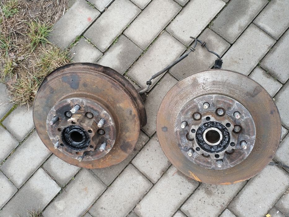 Цапфа передня Hyundai Terracan