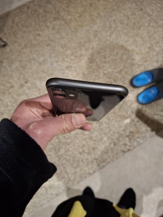 iPhone 11 64Gb preto