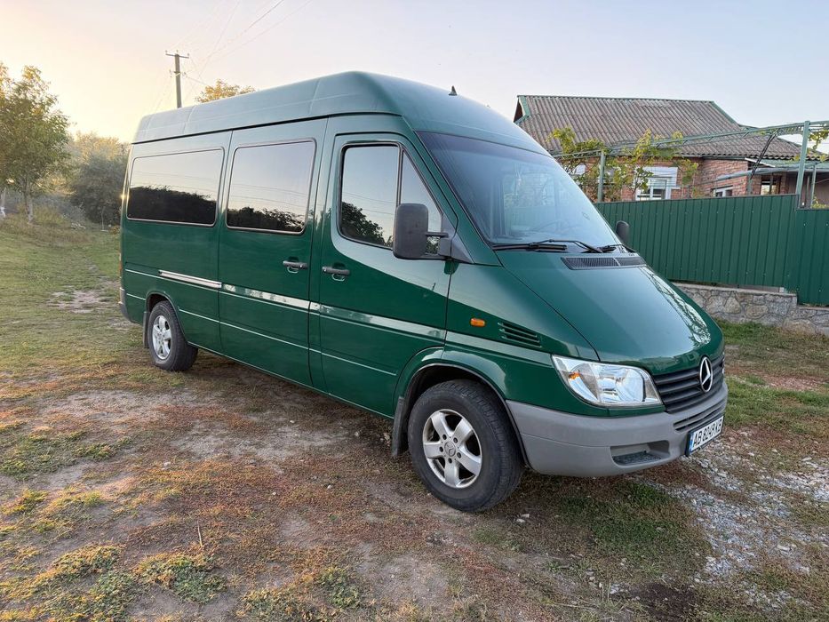 Продам  Mercedes Sprinter 216 2,7 CDI