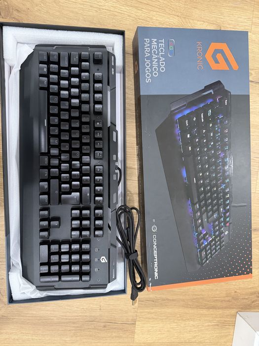 Teclado Mecânico RGB Novo