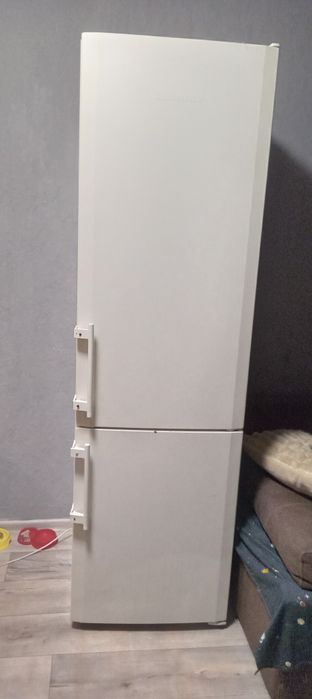 продам холодильник LIBHERR