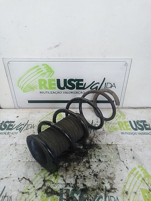 Mola de suspensão frente esquerda OPEL Astra H Caravan (L35)