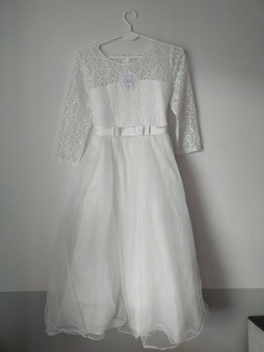 Sukienka komunijna z koronką