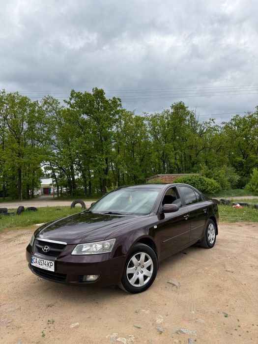 Продам хюндай соната 2006 року 2.0 бензин