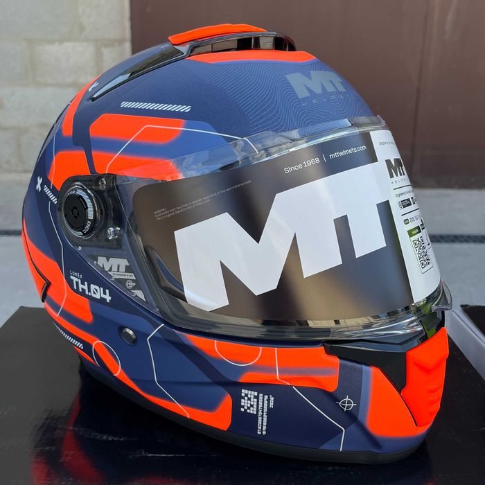 Мотошоломи MT Helmets
