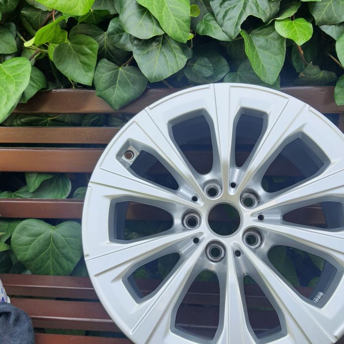 Felga 17cali 5x112 7.5j et30 oryginal BMW G30 G31 Ładna