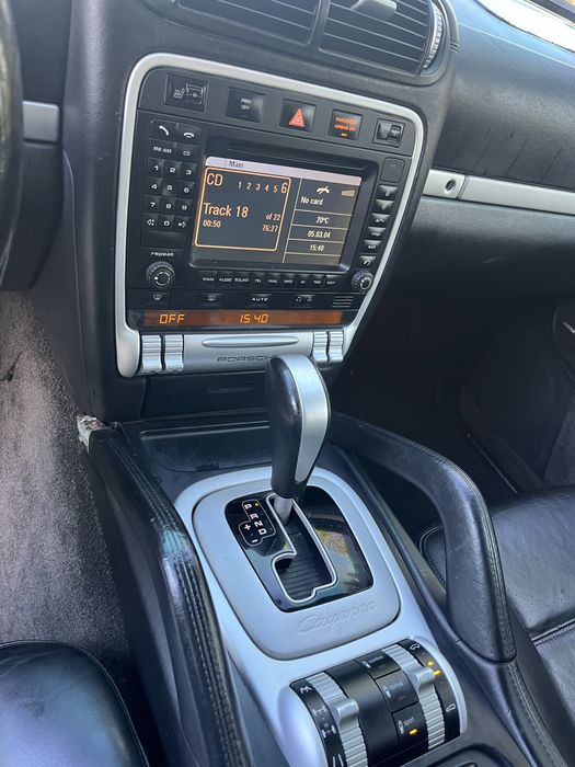 Porsche cayenne 4.5 v8