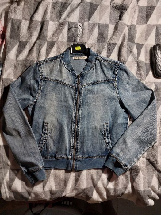 Jeansowa katana zapinana na zamek