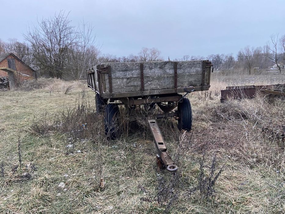 Трактор ЮМЗ 6 +причіп до нього