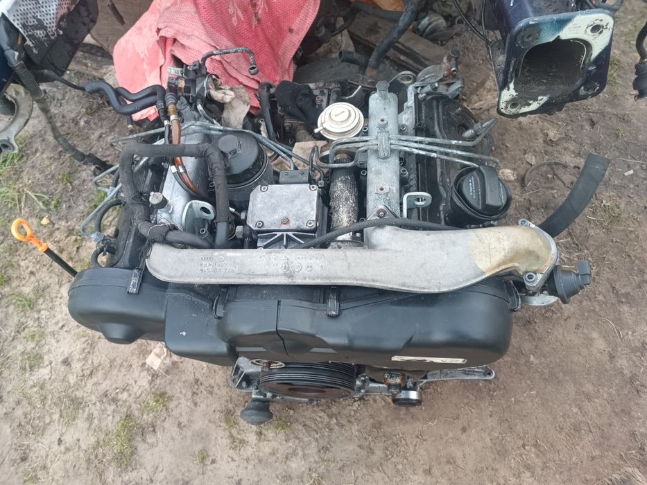 Двигун ауди а6 с5.  2.5 тді по запчастинам