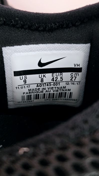 Sneakersy czarne sportowe Nike Air Max 90  rozmiar 42.5  wkładka 27 cm