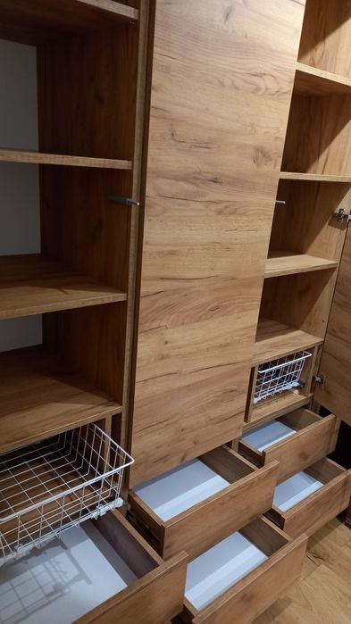 Meble na wymiar, kuchnie, szafy ...