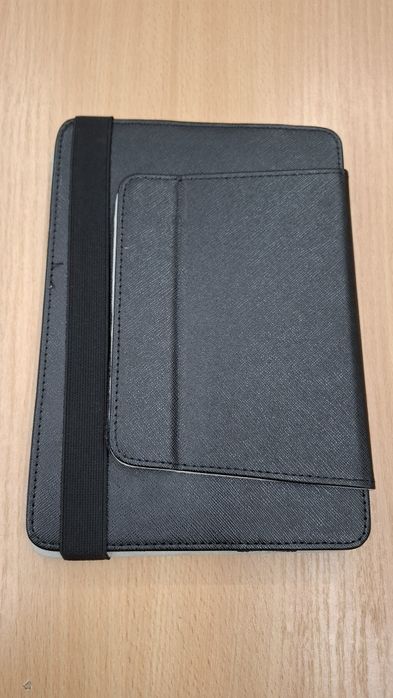 Etui na tablet z funkcją podstawki
