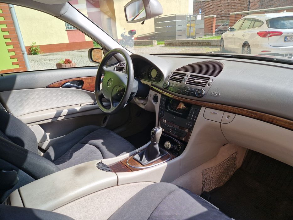 Mercedes W211, 2002 r.